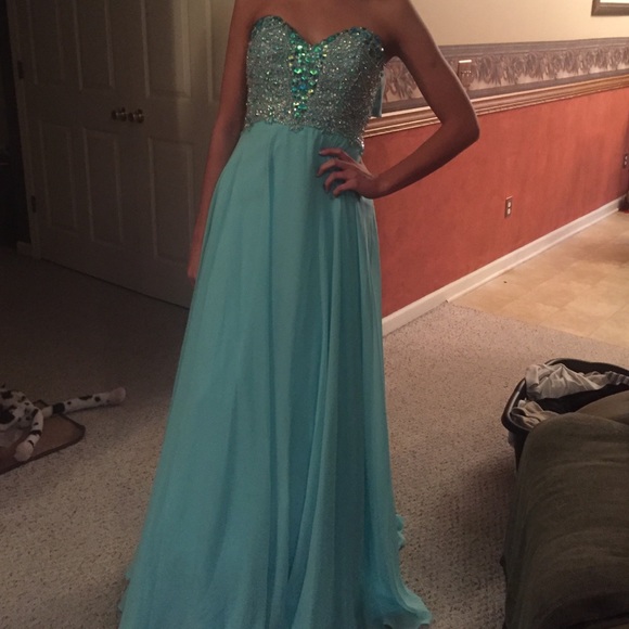 Blue gown size 0 made by Blush. - Picture 2 of 5